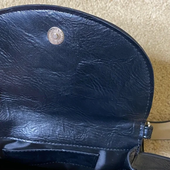 Vince Camuto Black belt bag. Gently worn great condition. - Picture 3 of 4